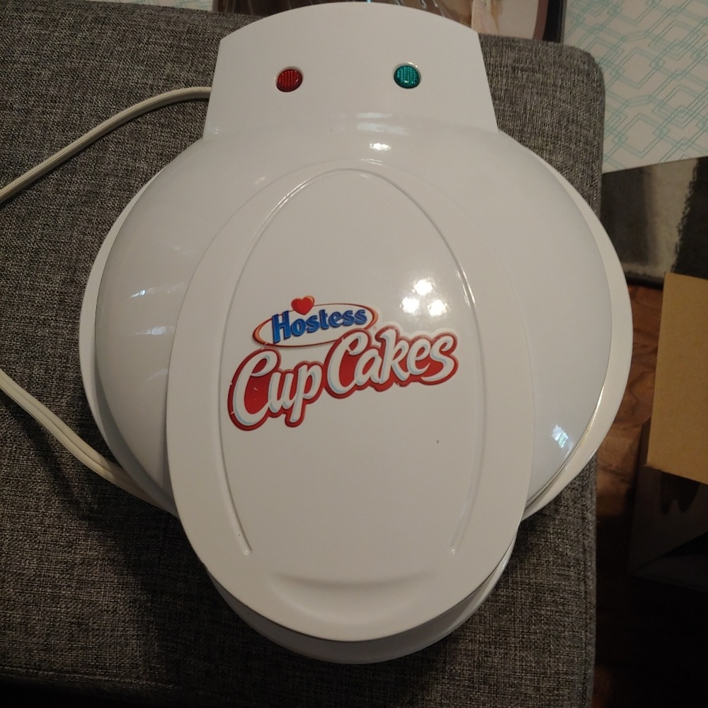 Hostess mini cupcake maker